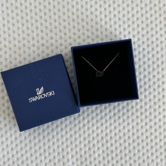Swarovski Rose Gold- Tone Plated Crystal Black Swan Pendant Necklace New In Box - Picture 3 of 9